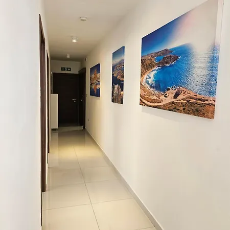 Family Holidays דירה